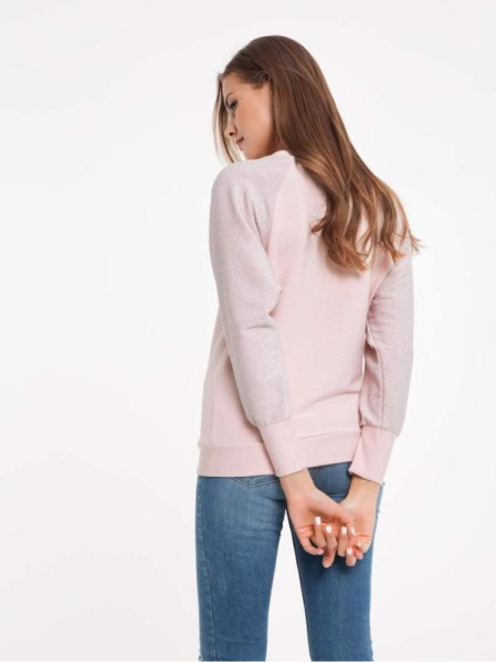 Джемпер с мерцающим блеском и брошью 837 Джемпер с мерцающим блеском и брошью 837