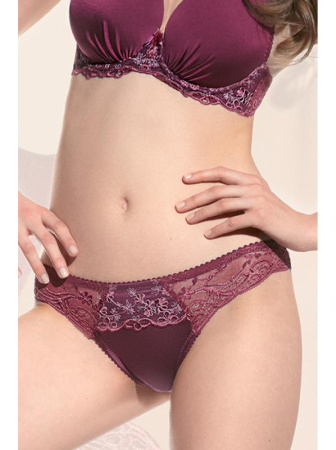 Бразилианки Kris Line Janette Бордо