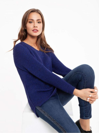 Экстрамягкий удлиненный пуловер с объемной вязкой и мерцающим блеском 040